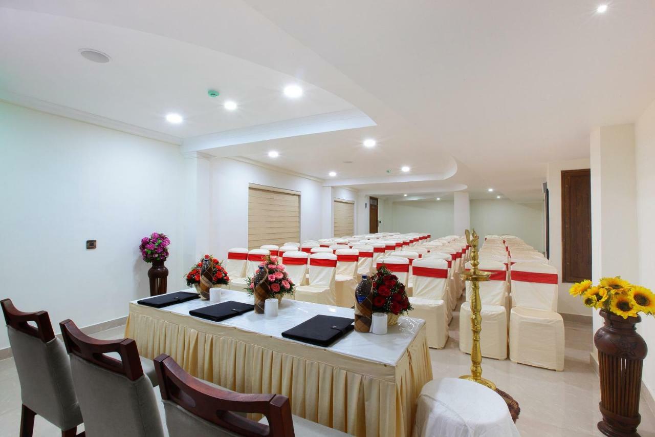 Hotel Rohini International Kallār Exterior photo