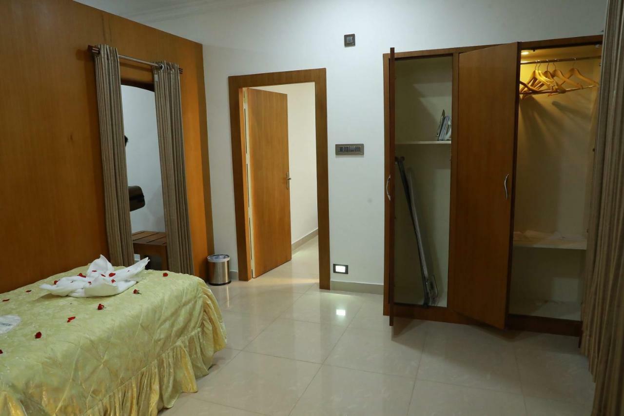 Hotel Rohini International Kallār Exterior photo