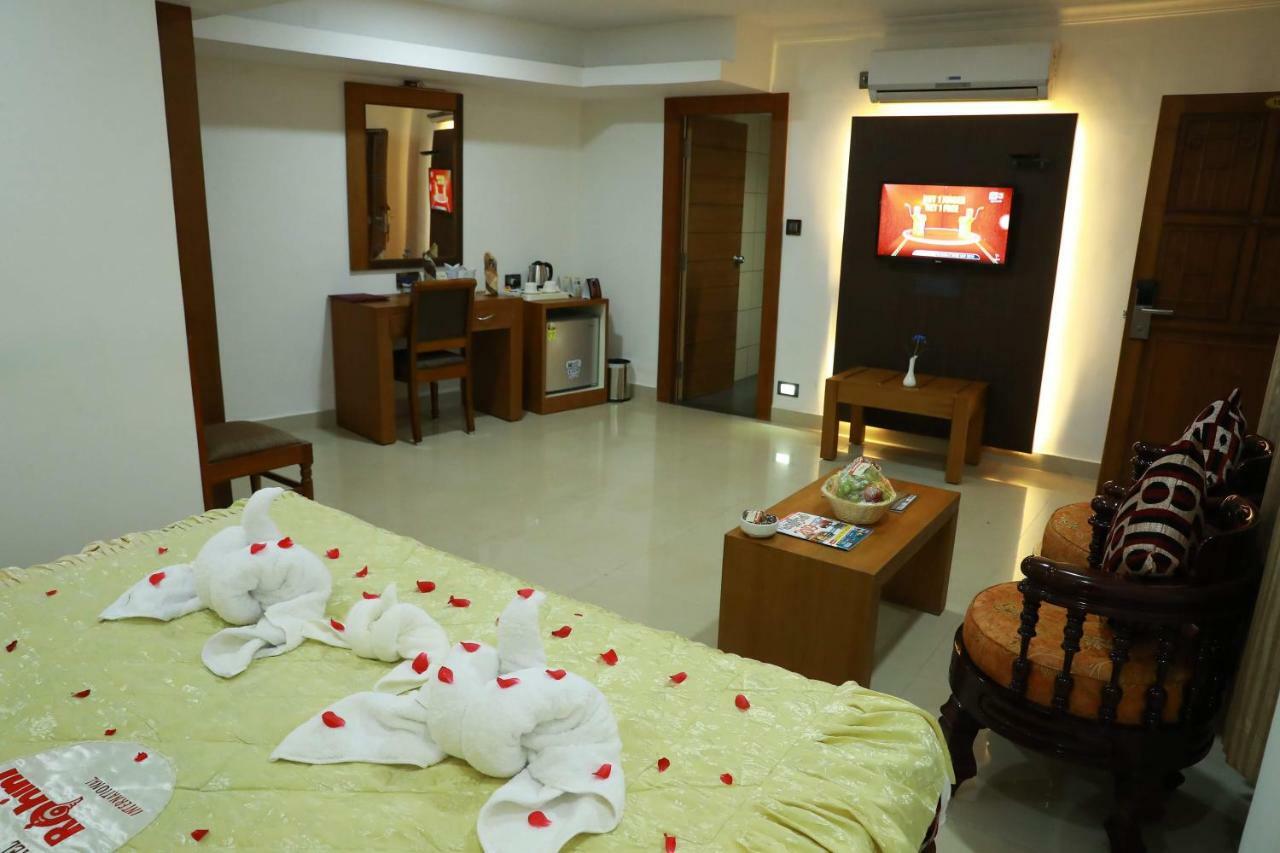 Hotel Rohini International Kallār Exterior photo