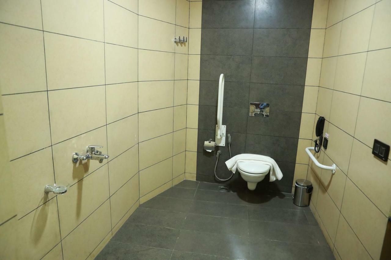 Hotel Rohini International Kallār Exterior photo
