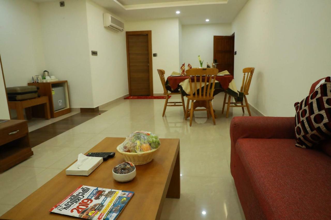 Hotel Rohini International Kallār Exterior photo